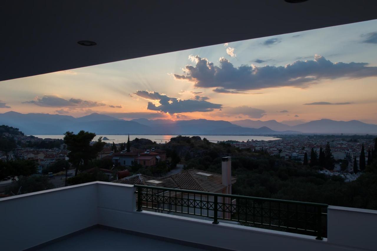 Chrysothemis - Panoramic Sea View Villa Nafplion Exteriör bild